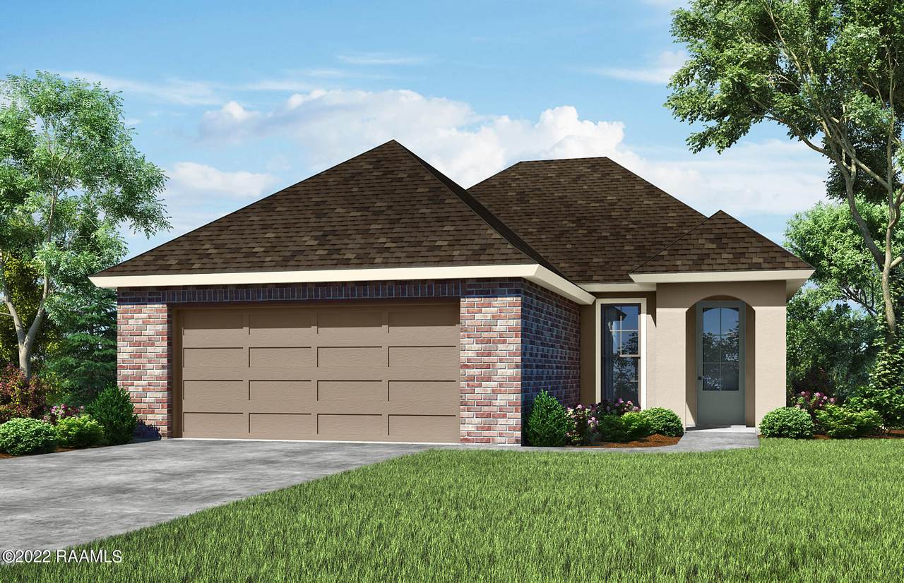 323 Adry Lane - Photo 1