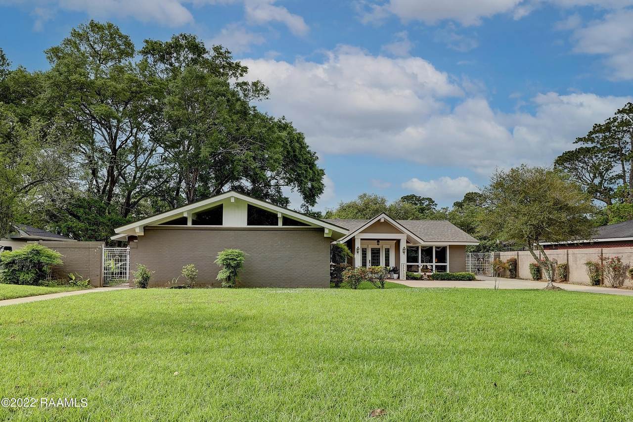 506 Loreauville Road - Photo 1