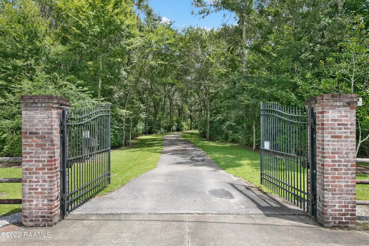 10403 Hwy 167 - Photo 1