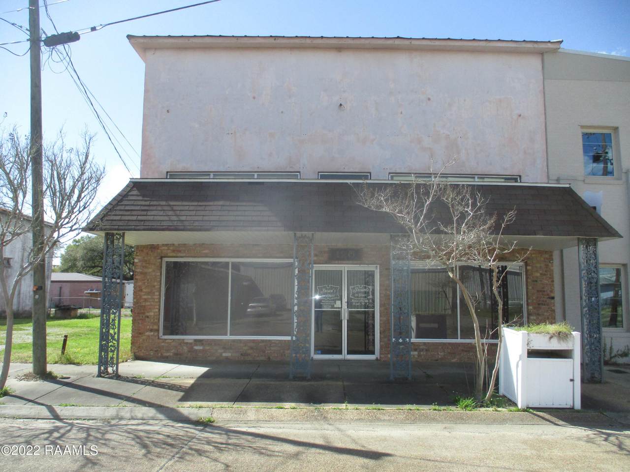 120 Court Street - Photo 1