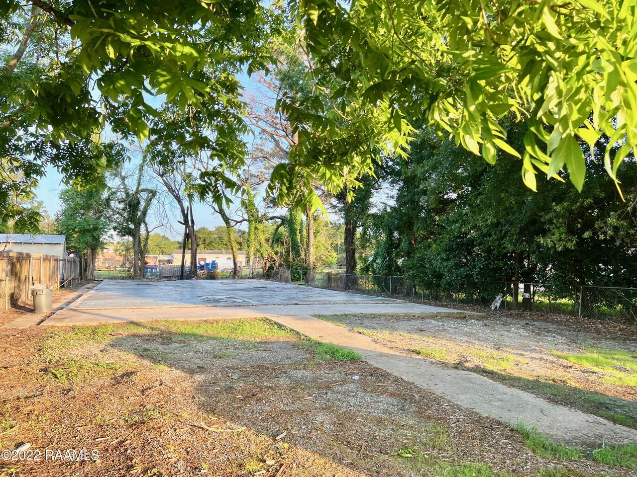 438 Domingues Street - Photo 1