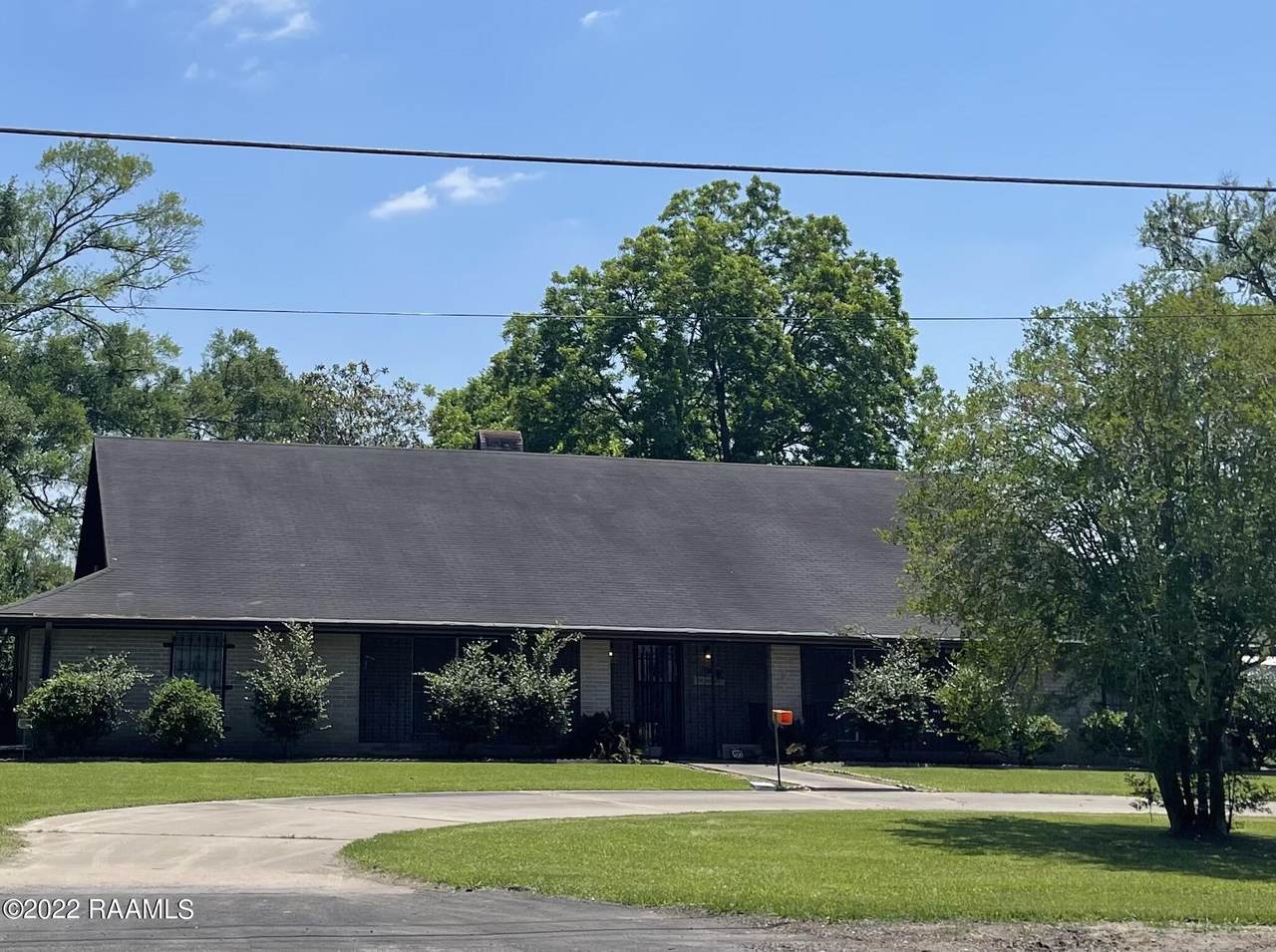 841 Maple Avenue - Photo 1
