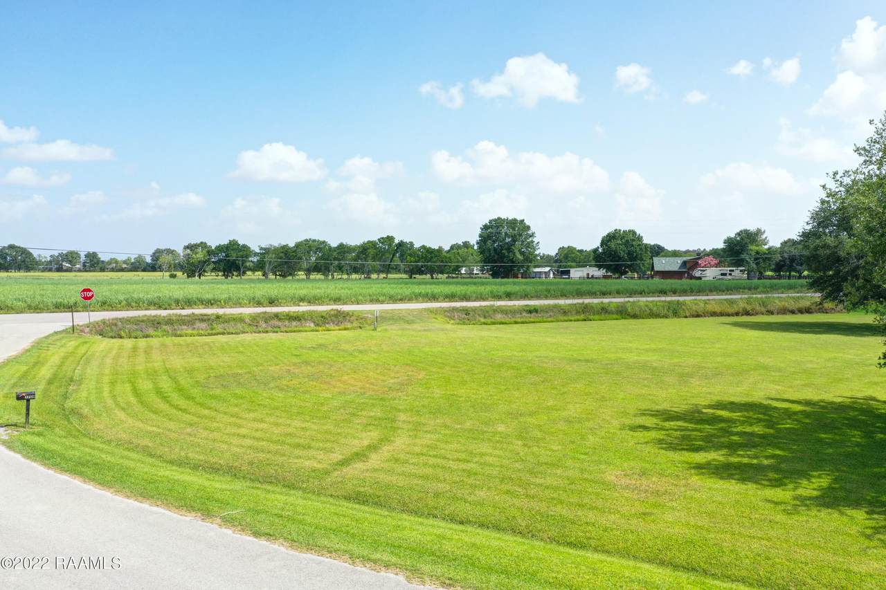 000 Walnut Road - Photo 1