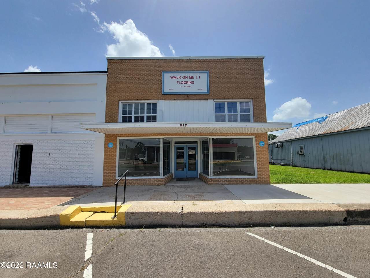 217 Cushing Avenue - Photo 1