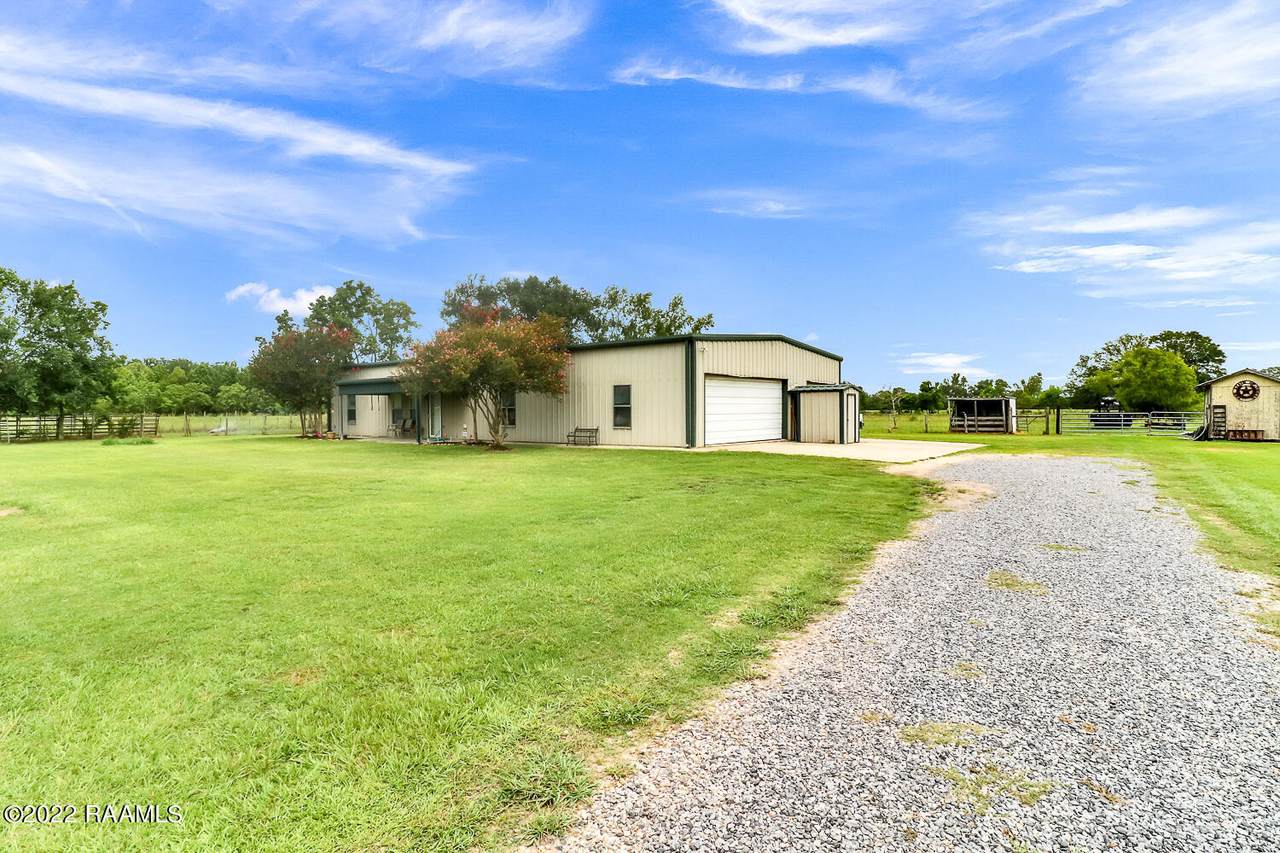 627 Tommys Road - Photo 1