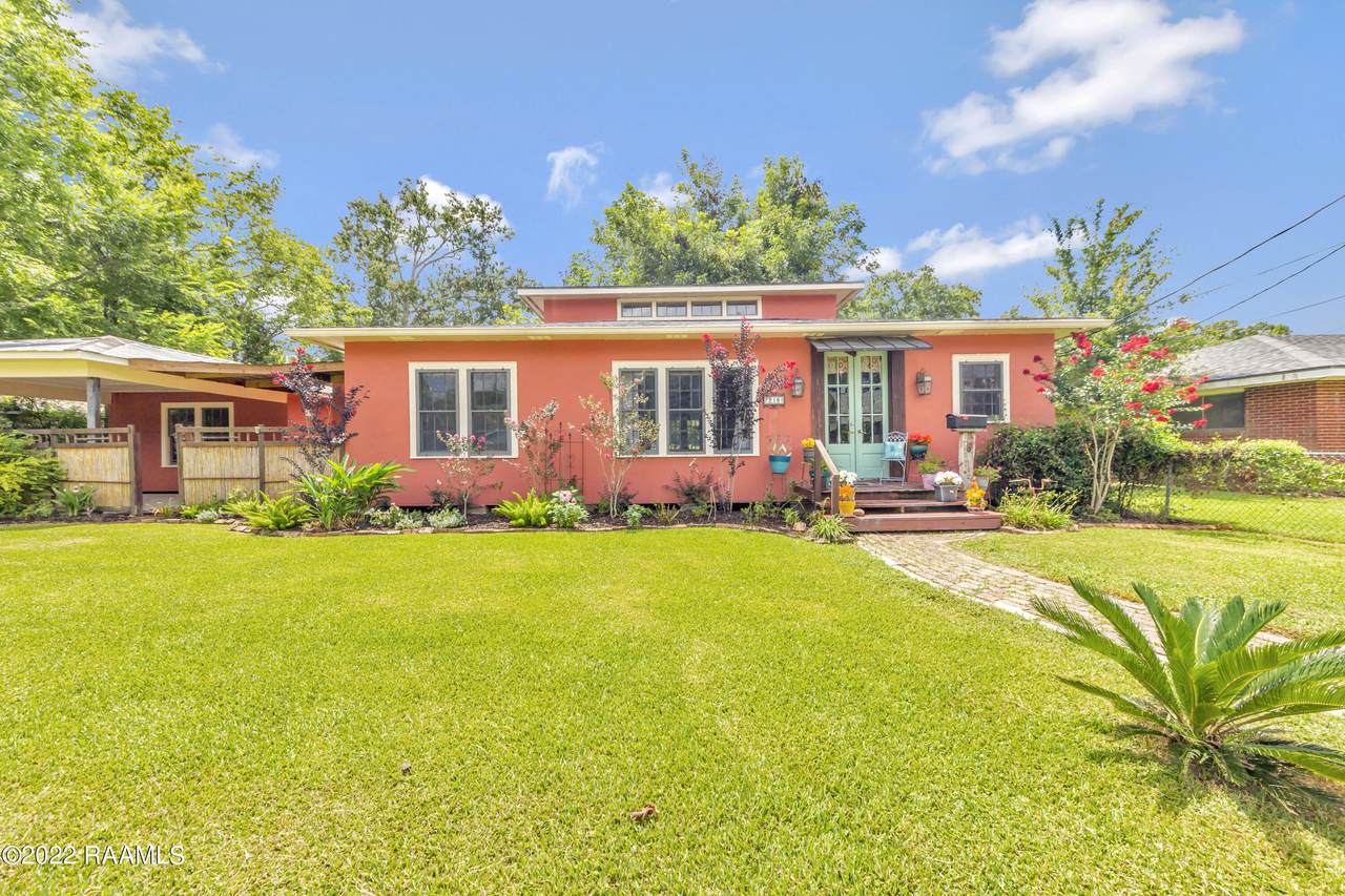 218 Pollard Avenue - Photo 1