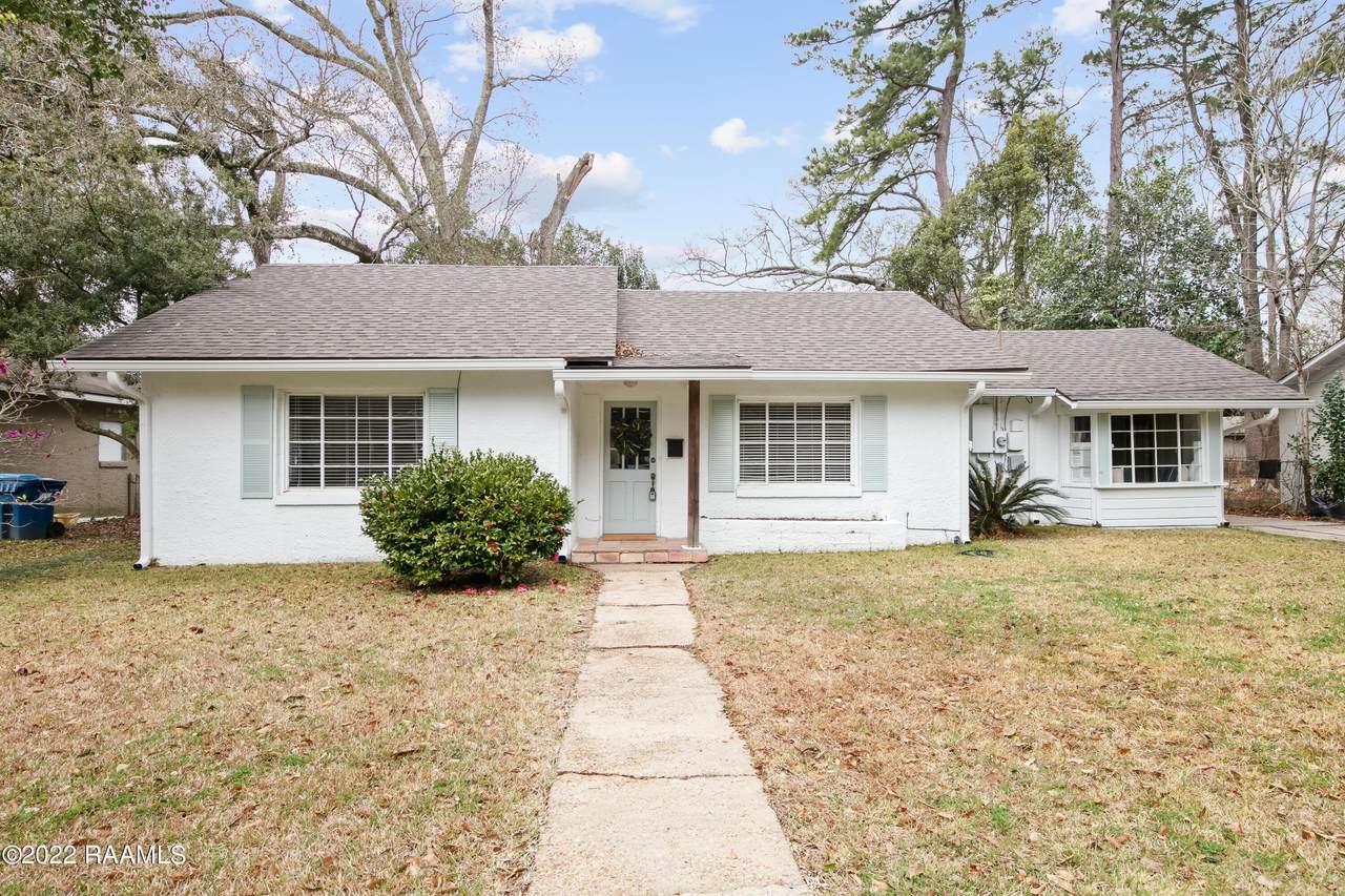 1102 Oaklawn Avenue - Photo 1