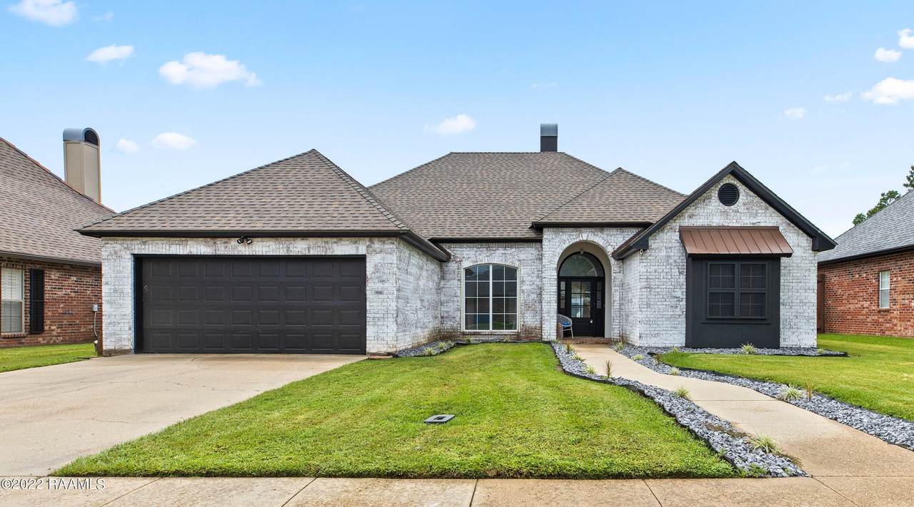203 Habersham Drive - Photo 1