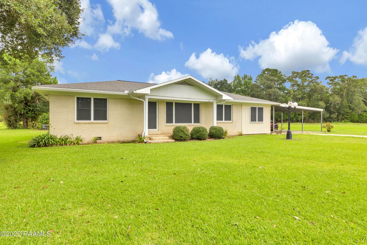 1175 Courtableau Road - Photo 1