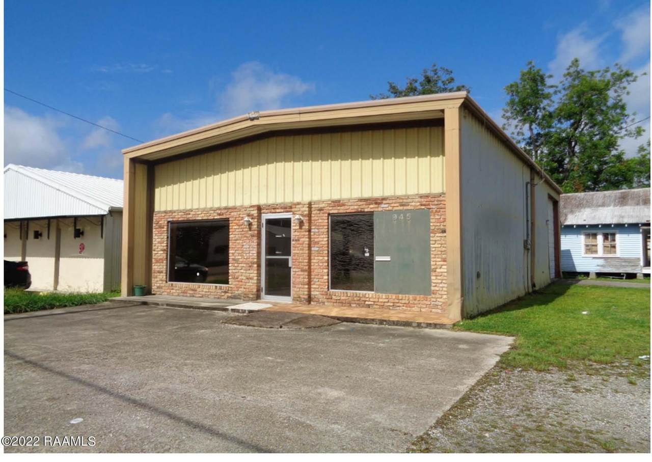 945 Jane Street - Photo 1