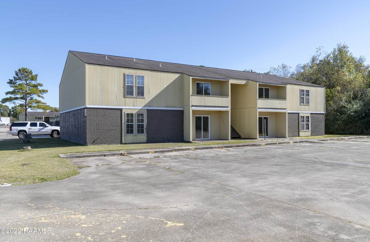 713 Admiral Doyle Drive - Photo 1
