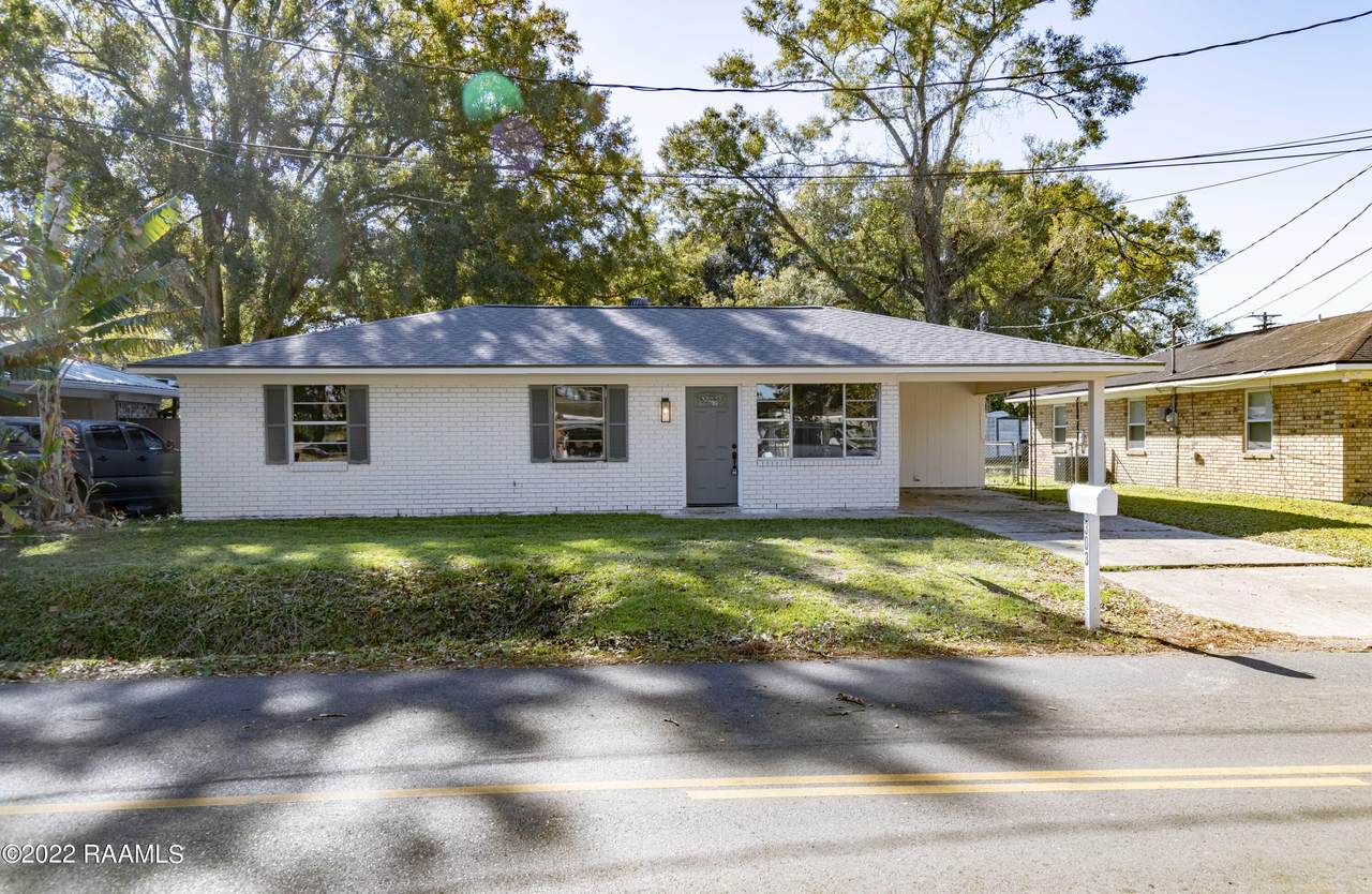 303 Arceneaux Road - Photo 1
