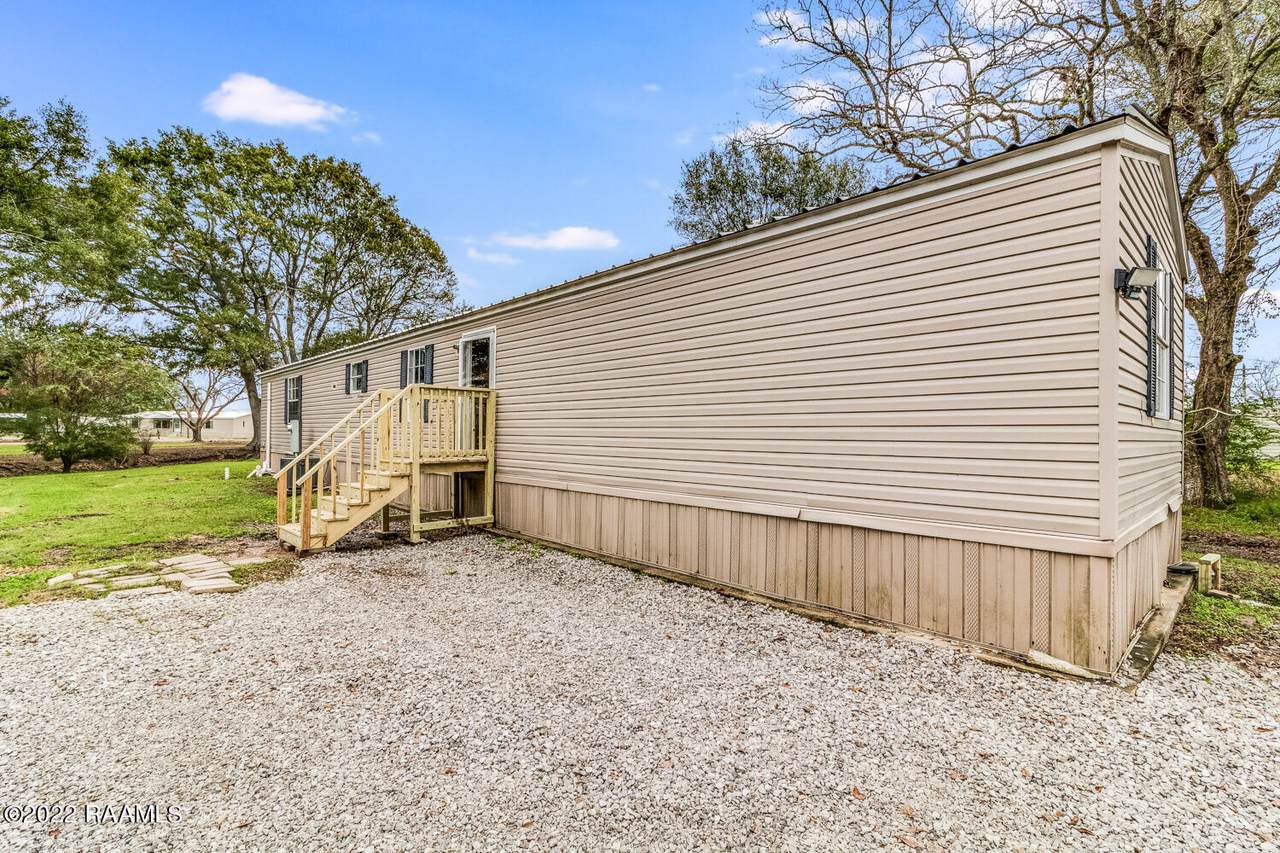 806 Benoit Road - Photo 1