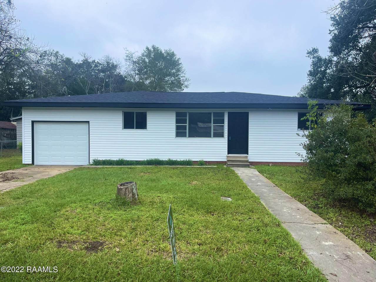 1619 Graceland Avenue - Photo 1