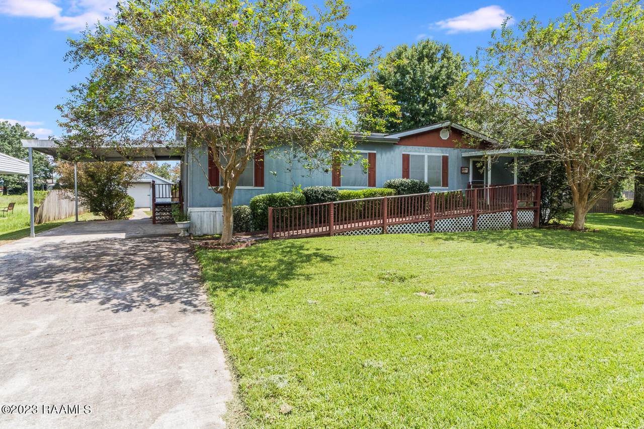 111 Blanco Drive - Photo 1