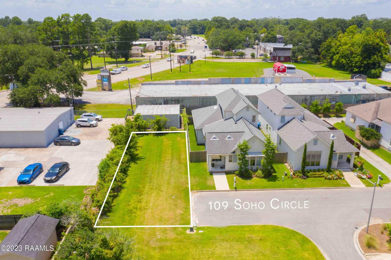 109 Soho Circle - Photo 1