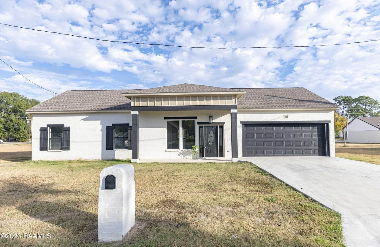 245 Percy Drive - Photo 1