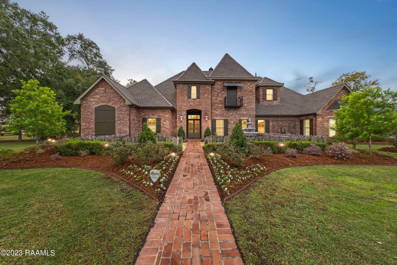 112 Winged Foot Drive - Photo 1