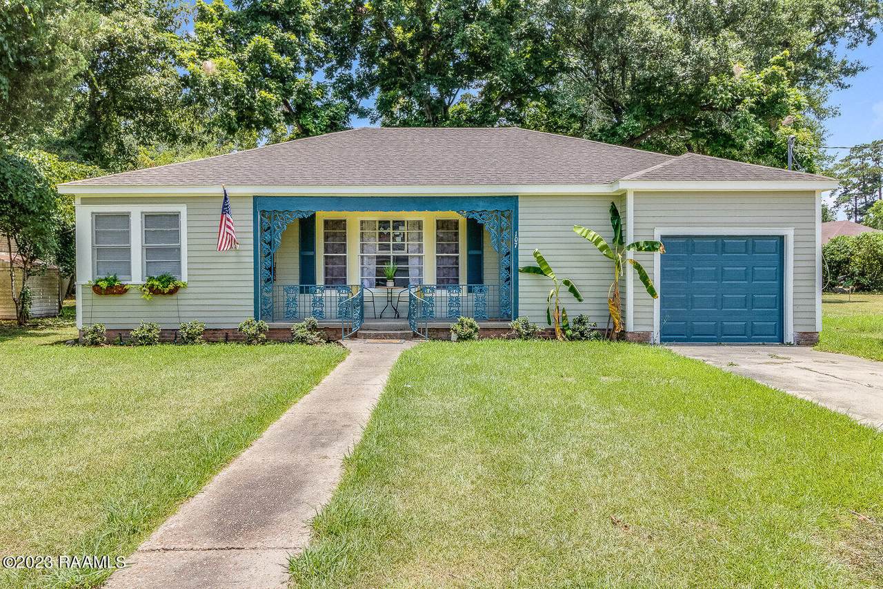 107 Acadian Drive, Lafayette, LA 70503 (MLS 23010896) Keaty Real Estate