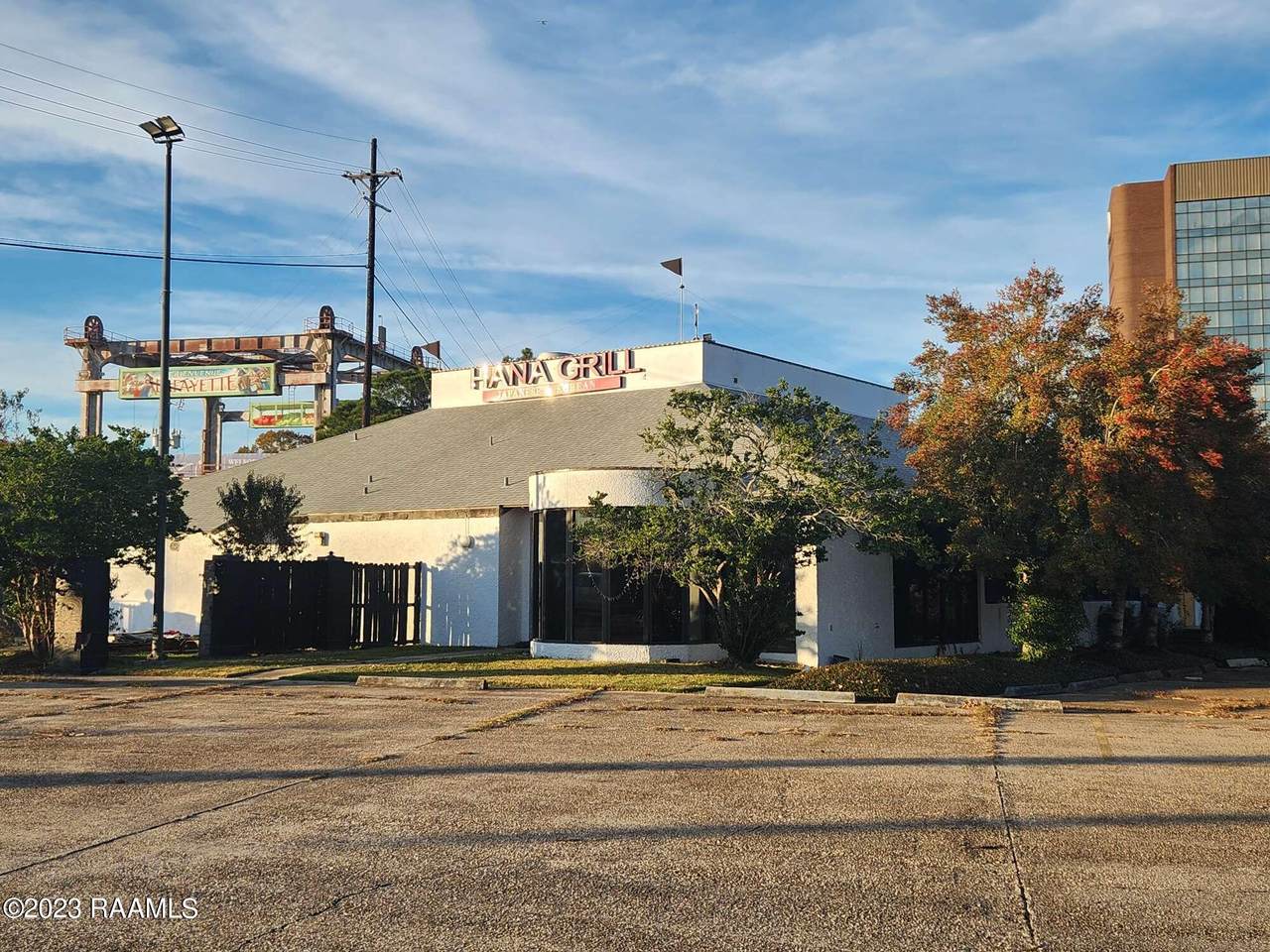 1601 W Pinhook Road, Lafayette, LA 70508 (MLS 23011125) Keaty Real