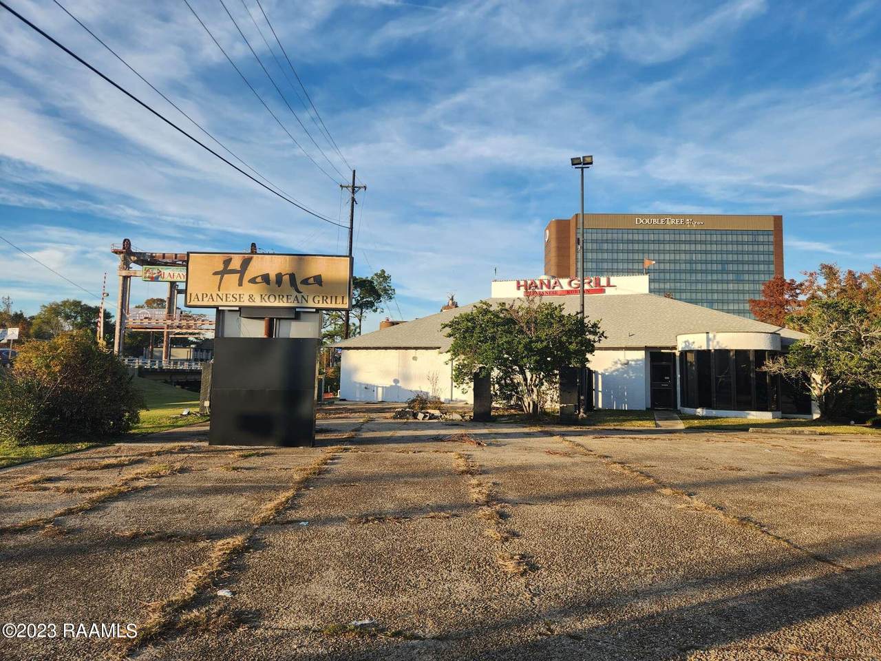 1601 W Pinhook Road, Lafayette, LA 70508 (MLS 23011125) Keaty Real