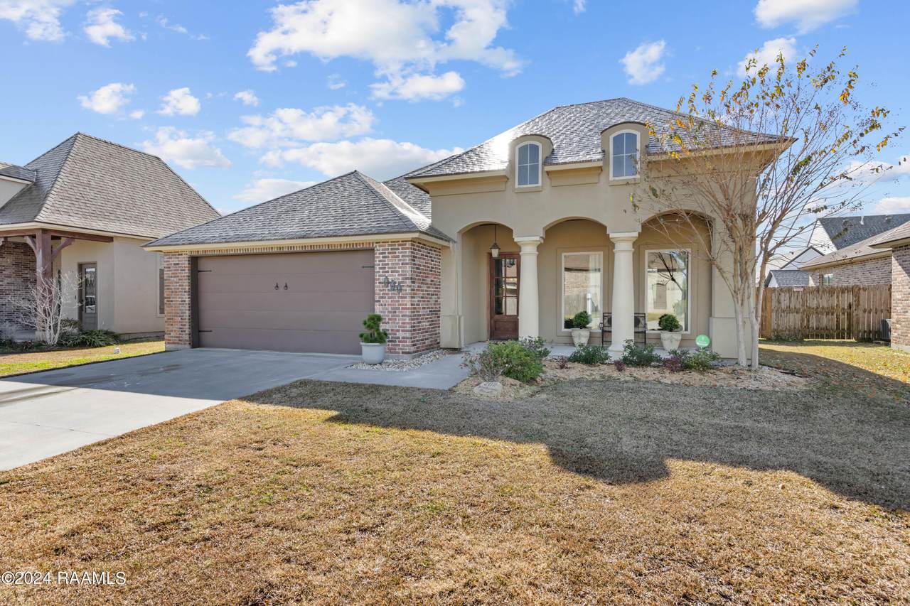 202 Birchview Drive, Broussard, LA 70518 (MLS 24000343) Keaty Real Estate