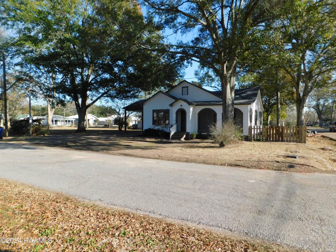 203 Pioth Street - Photo 1