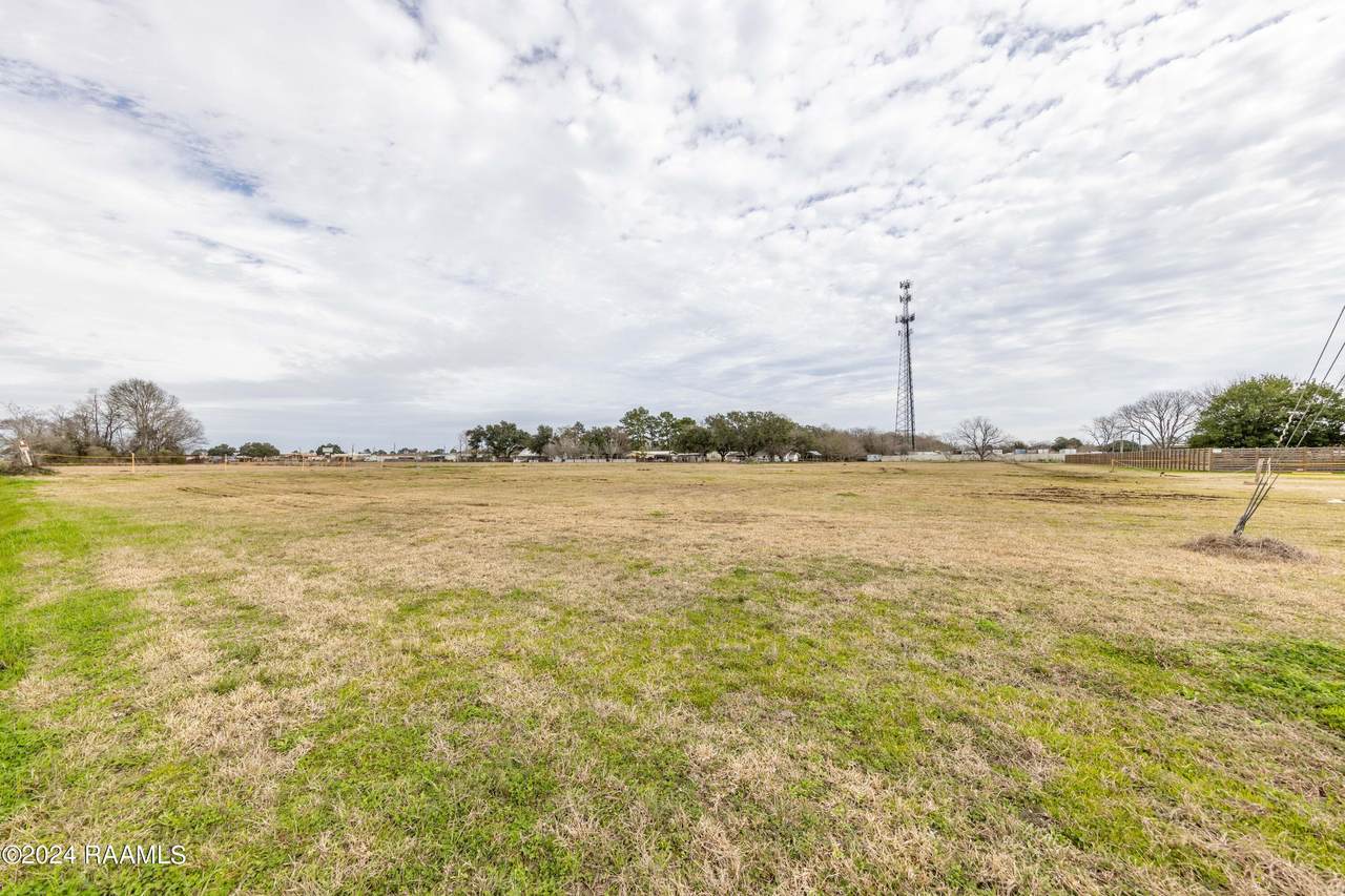 225 Apollo Road - Photo 1