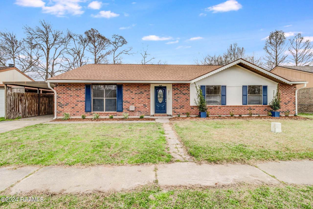 301 Case Lane, Lafayette, LA 70506 (MLS 24001807) Keaty Real Estate
