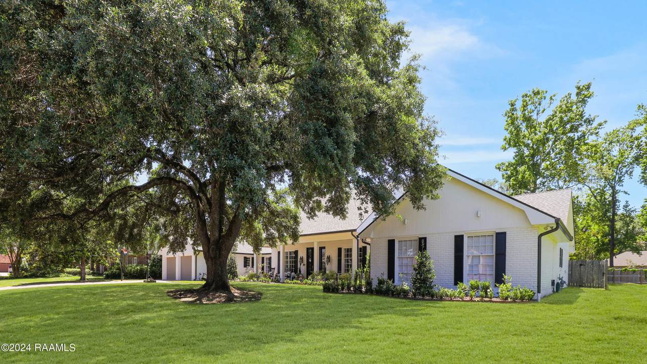 103 Shannon Road - Photo 1