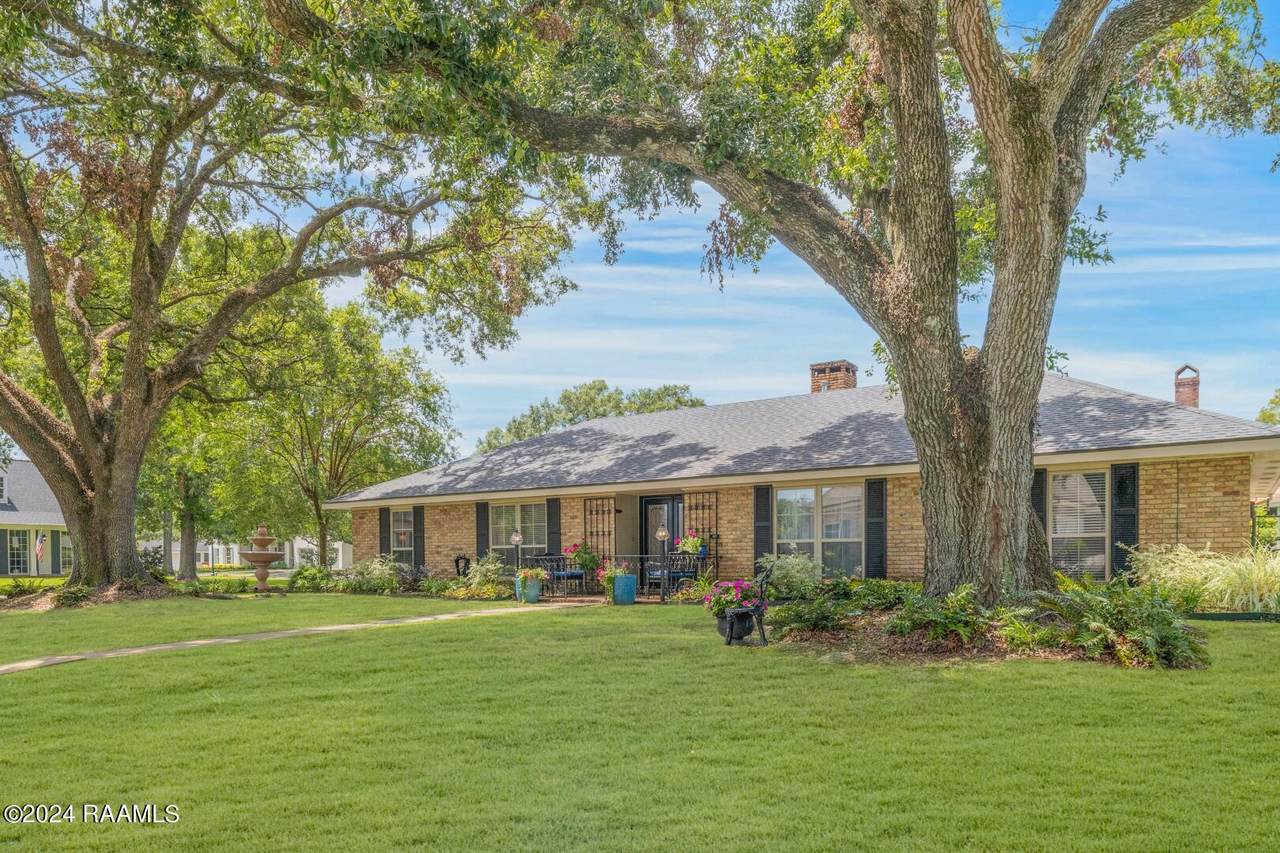 1006 Greenbriar Road, Lafayette, LA 70503 (MLS 24005773) Keaty Real