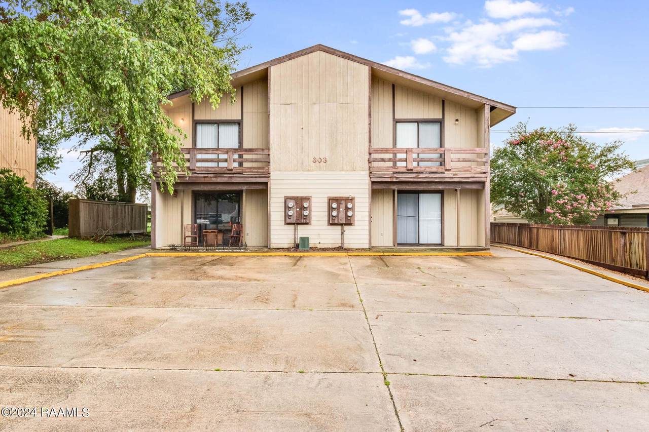 303 Cougar Ridge - Photo 1