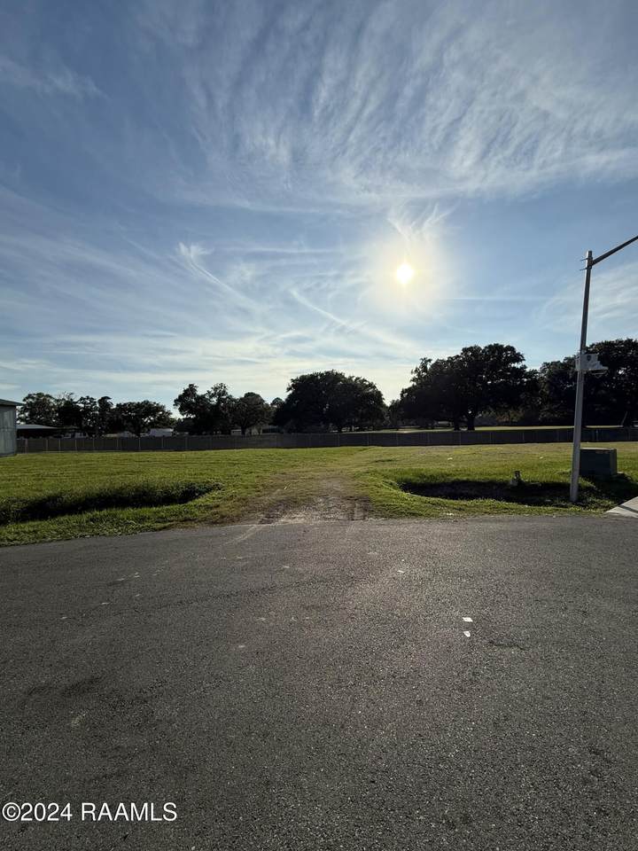 https://bt-photos.global.ssl.fastly.net/acadiana/1280_boomver_1_24010849-2.jpg