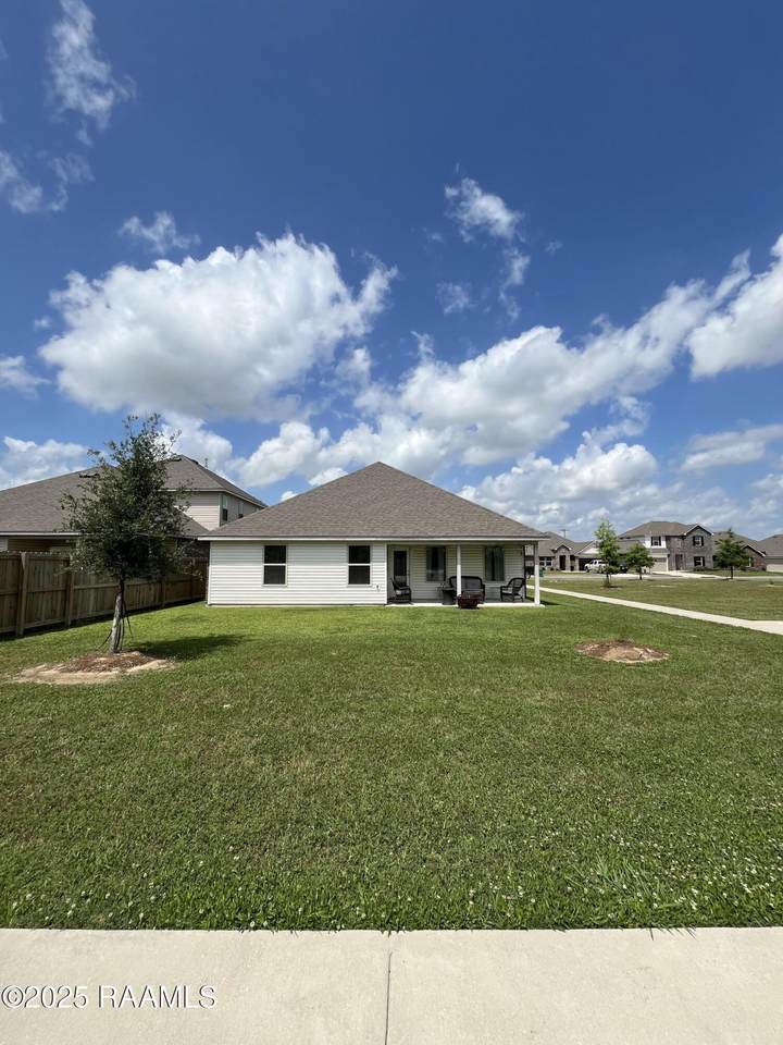 https://bt-photos.global.ssl.fastly.net/acadiana/1280_boomver_1_2500000425-2.jpg