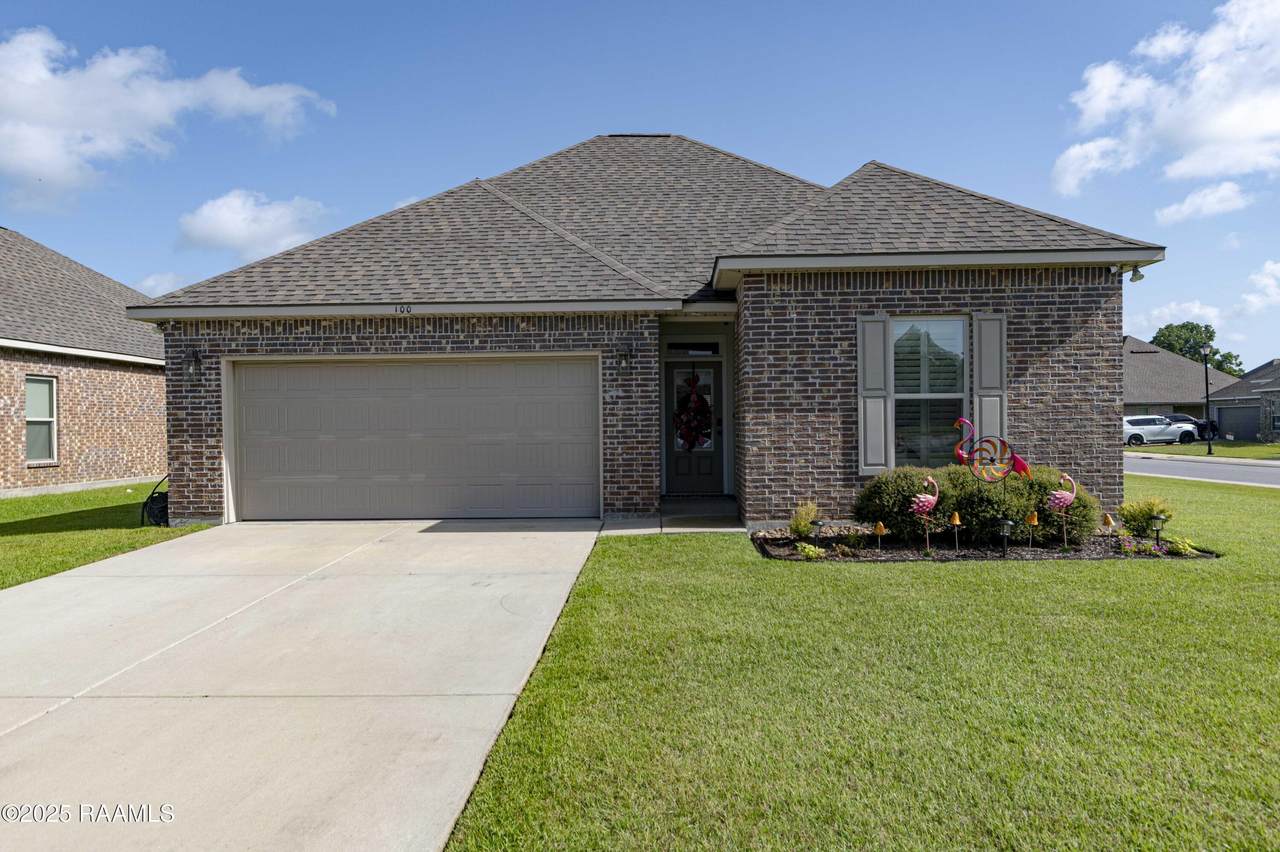 100 Rose Of Sharon Lane - Photo 1