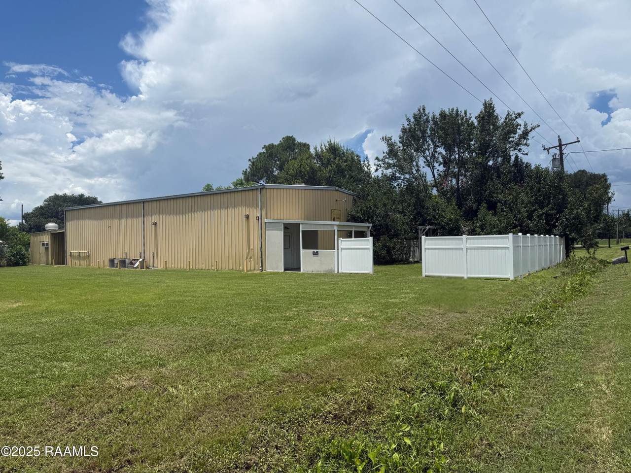 303 Fernway Lane - Photo 1