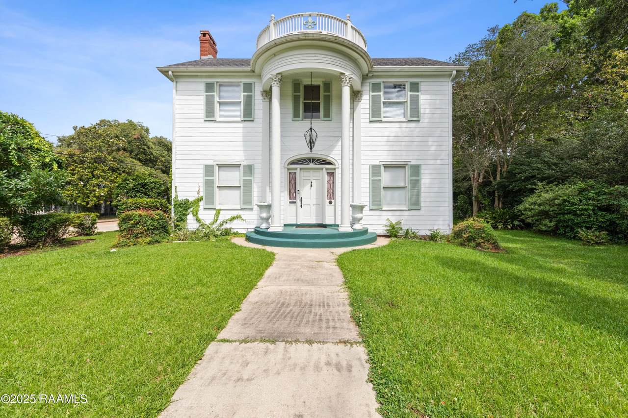 228 Amelia Street - Photo 1