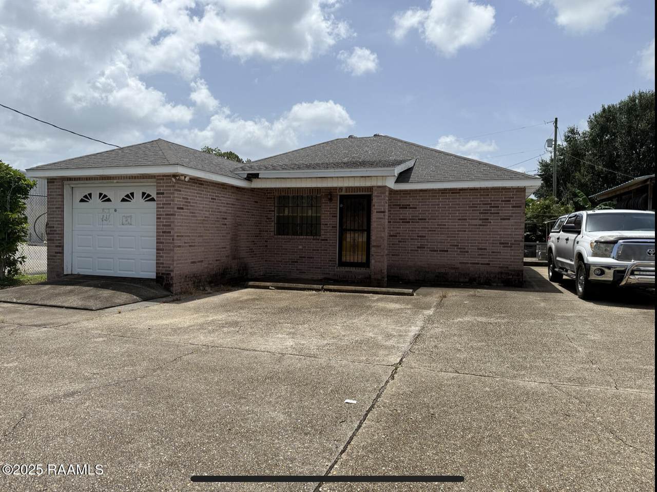 1611 Hopkins Street - Photo 1