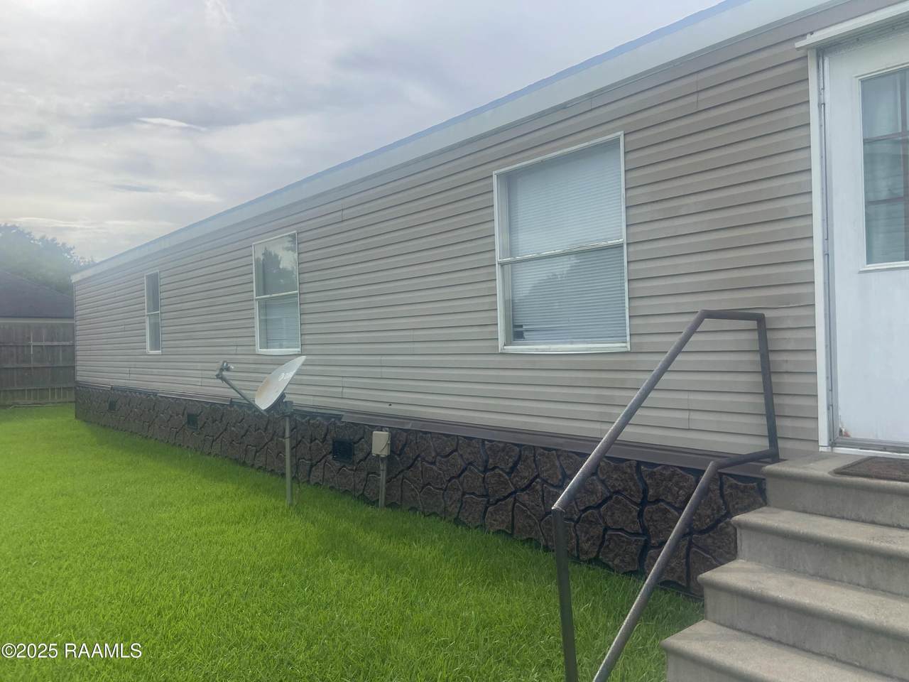 112 Windfern Drive - Photo 1