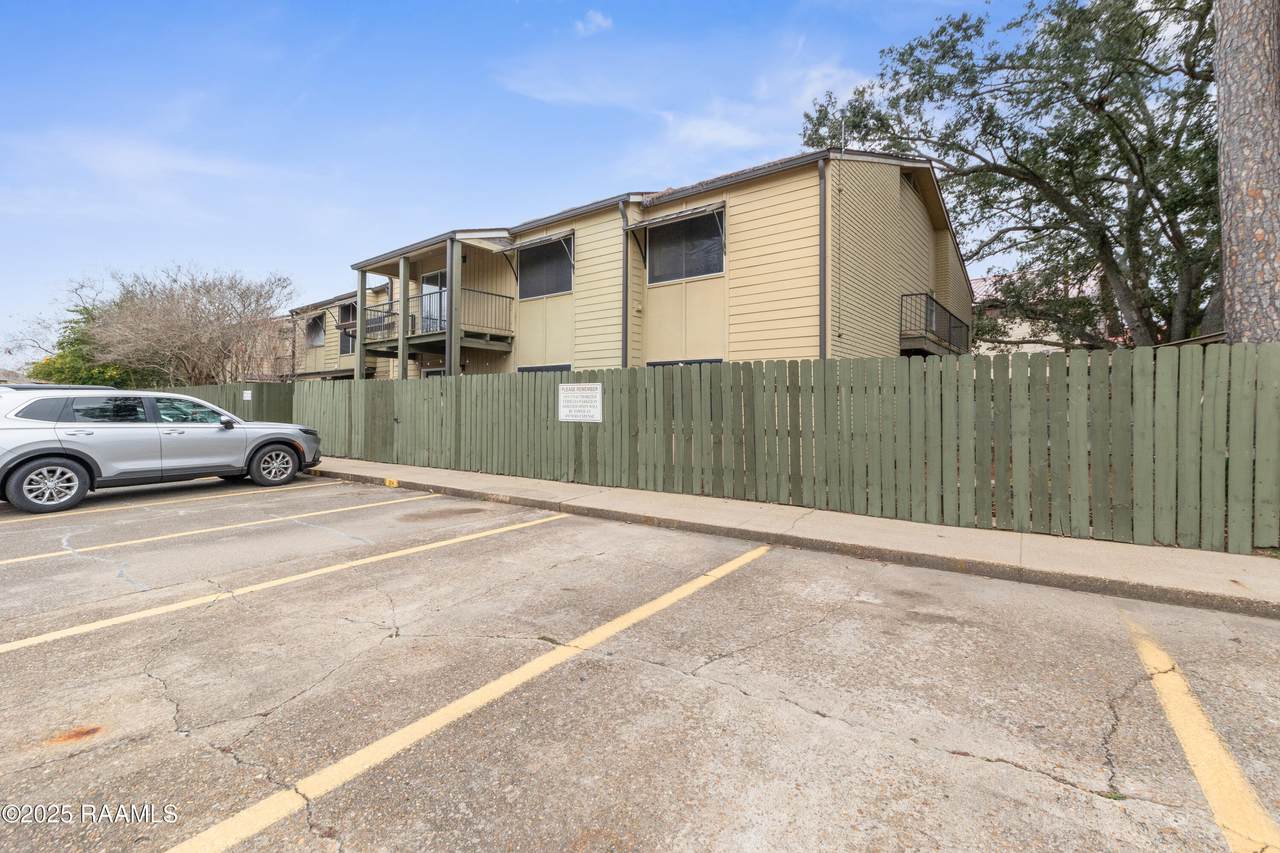 220 Doucet Road - Photo 1