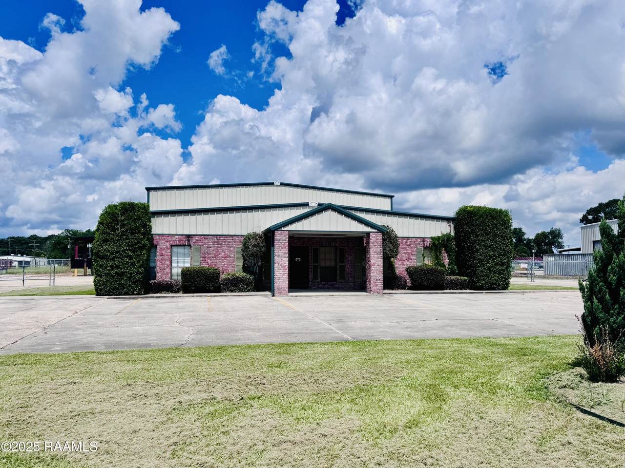 112 Nova Drive - Photo 1