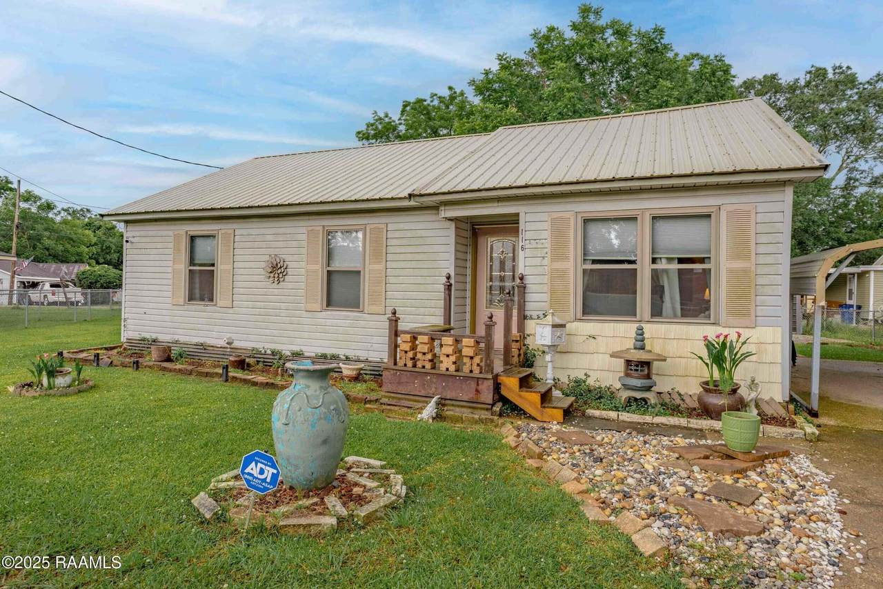 116 Mona Edward Street - Photo 1