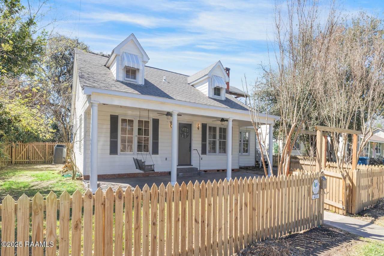 413 Saint Louis Street - Photo 1