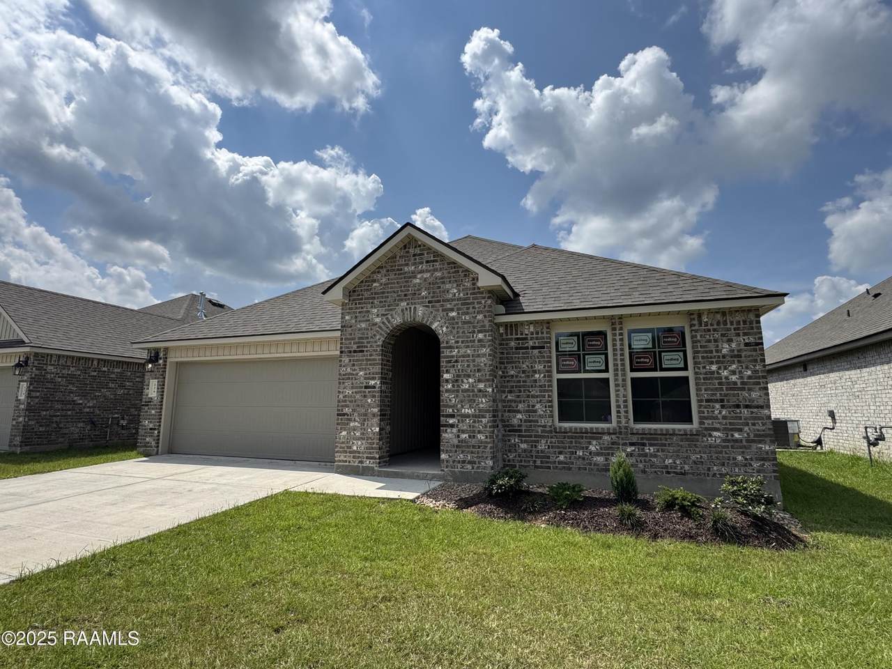 226 Oak Heights Drive - Photo 1