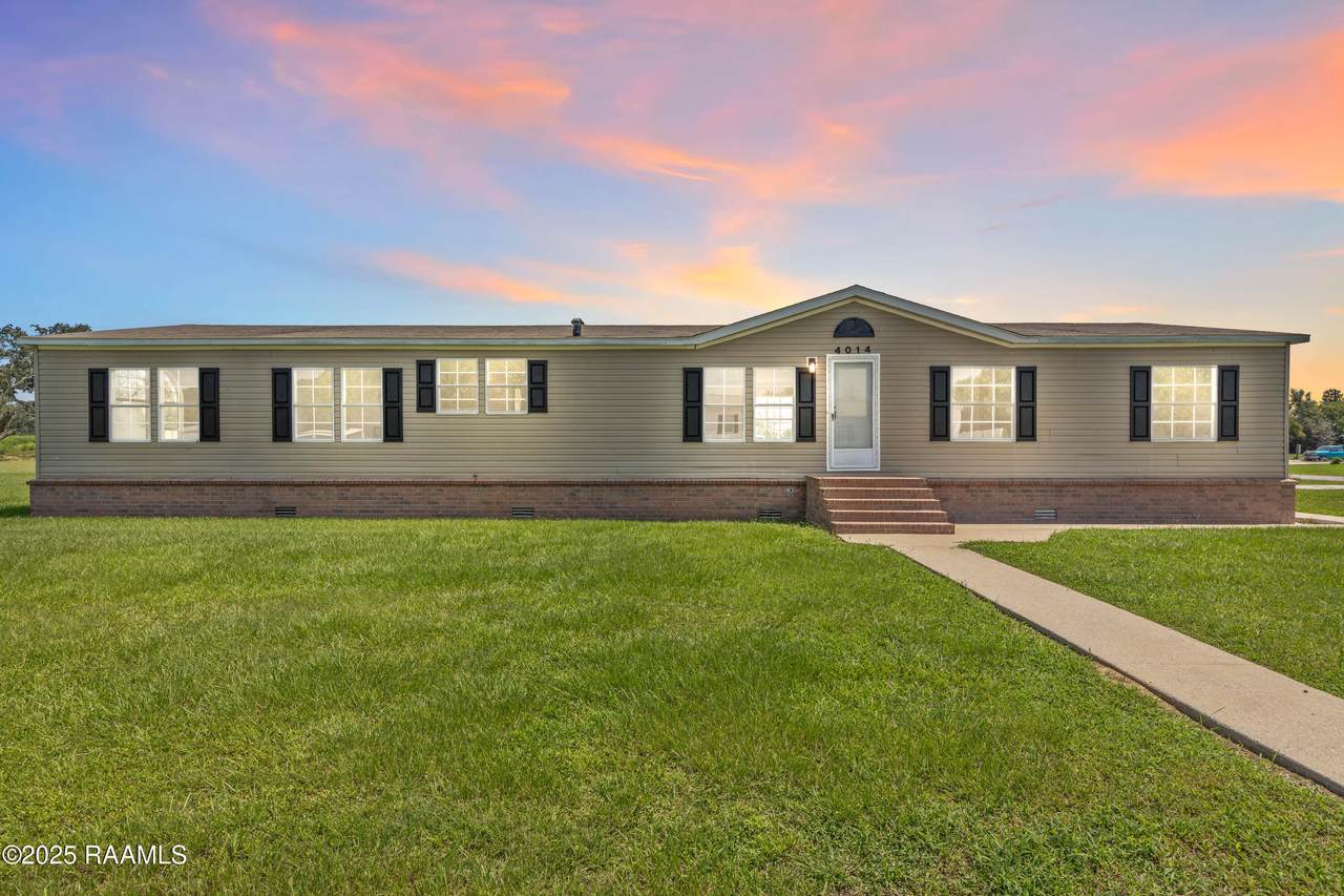 4014 Rue Martine - Photo 1