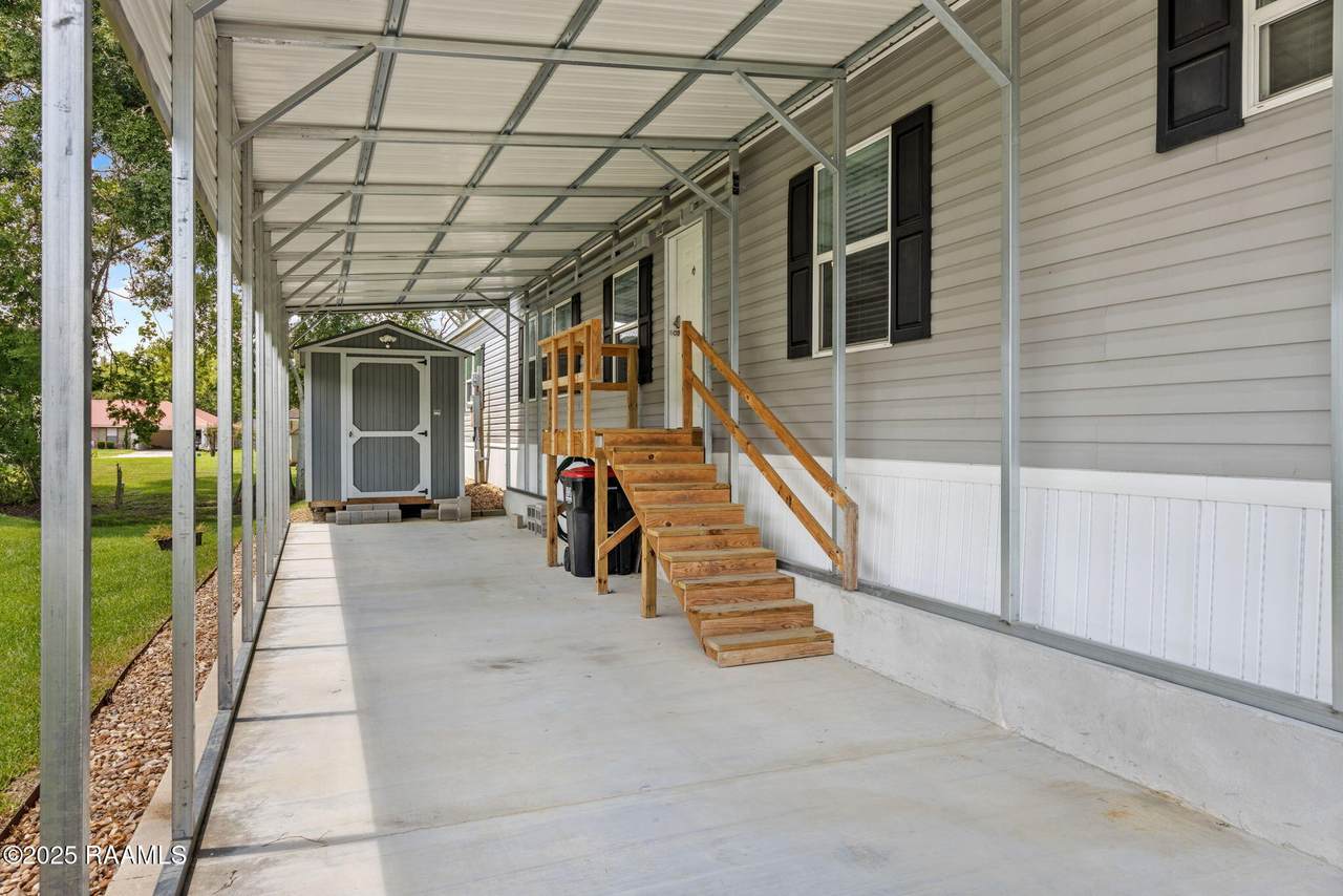 https://bt-photos.global.ssl.fastly.net/acadiana/1280_boomver_1_2500002201-2.jpg