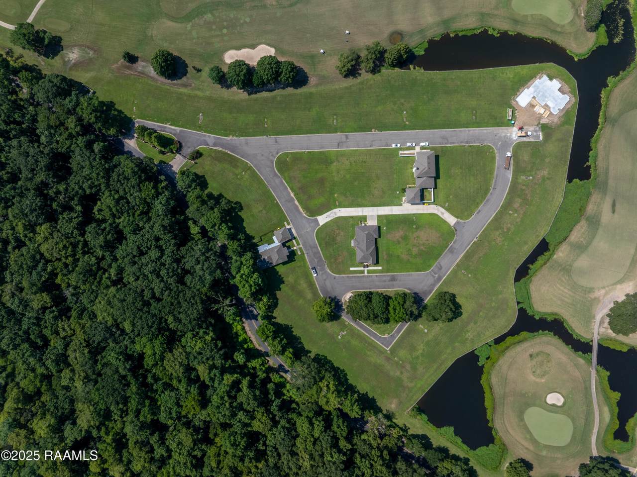 111 Farmview Drive - Photo 1