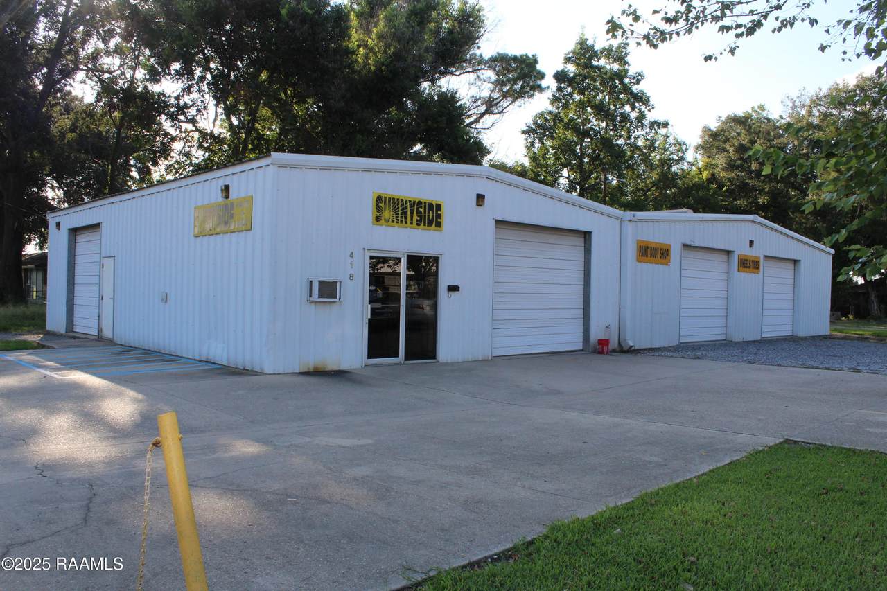 418 Evangeline - Photo 1