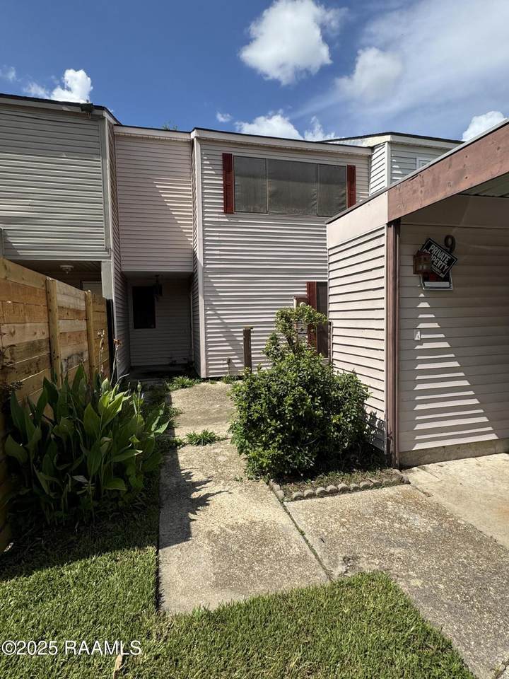 9 Heather Row - Photo 1