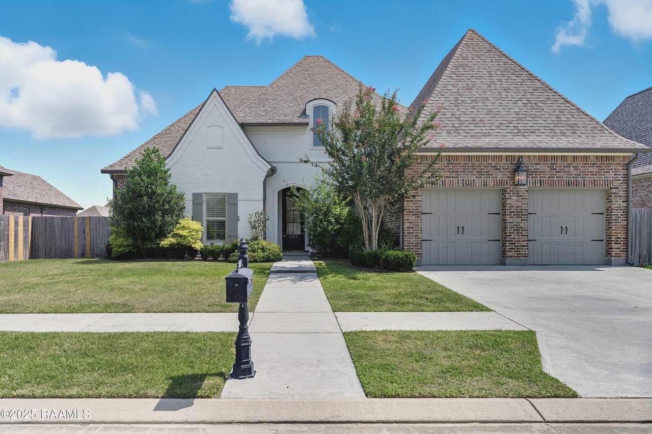 307 Sylvester Drive - Photo 1